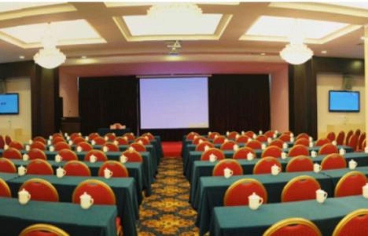 Golden Dragonball Hotel Γκουιλίν Εξωτερικό φωτογραφία